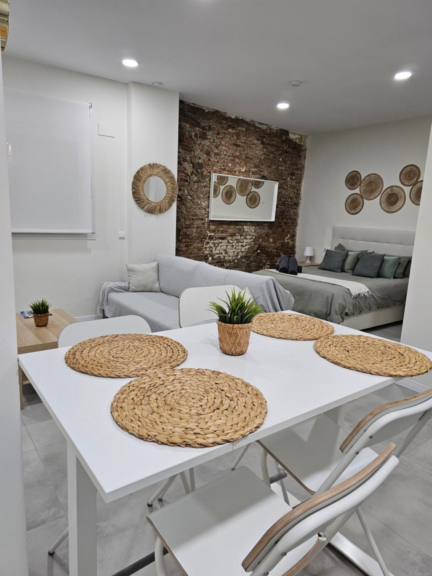 Estudio Trinidad Centro Malaga 2 Екстер'єр фото